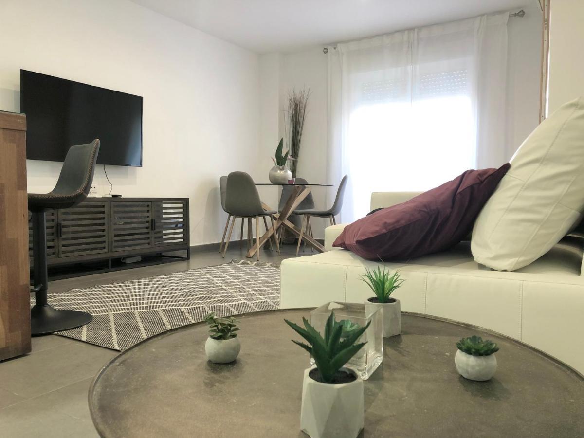 Varela Apartamentos B Málaga Dış mekan fotoğraf
